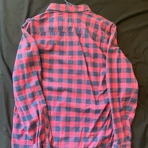 Hollister Men’s button down shirt size M. Lightly worn. Epic flex, slim fit